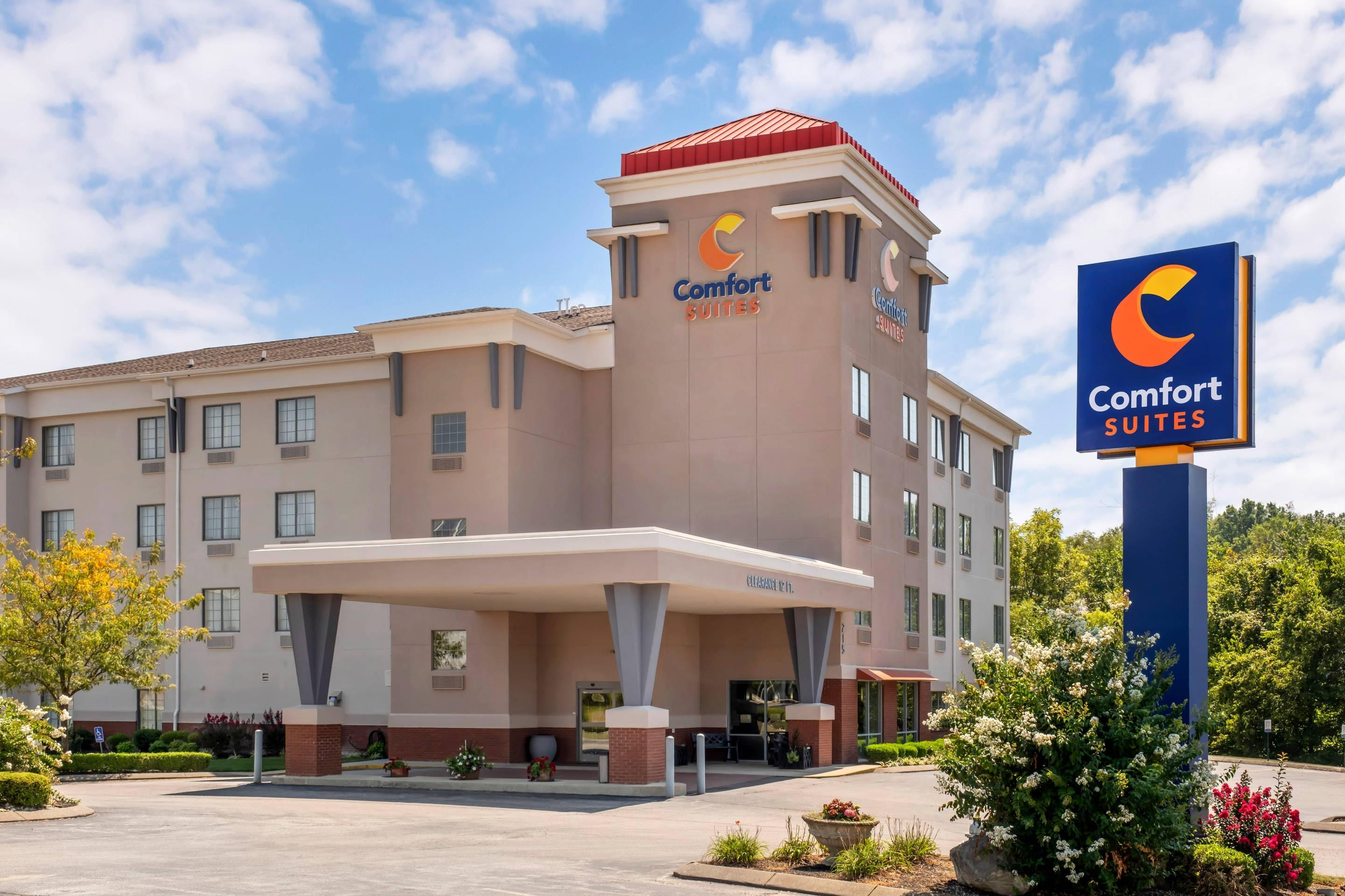 Hotel exterior | Comfort Suites