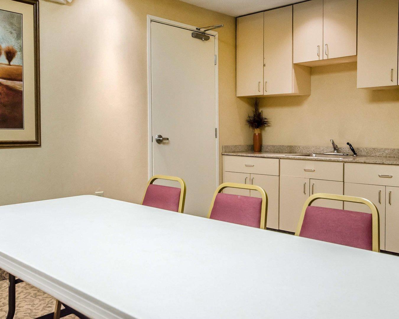 Meeting room | Comfort Suites