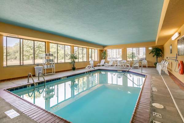 Pool - Comfort Suites Hopkinsville - I-169, Exit 7