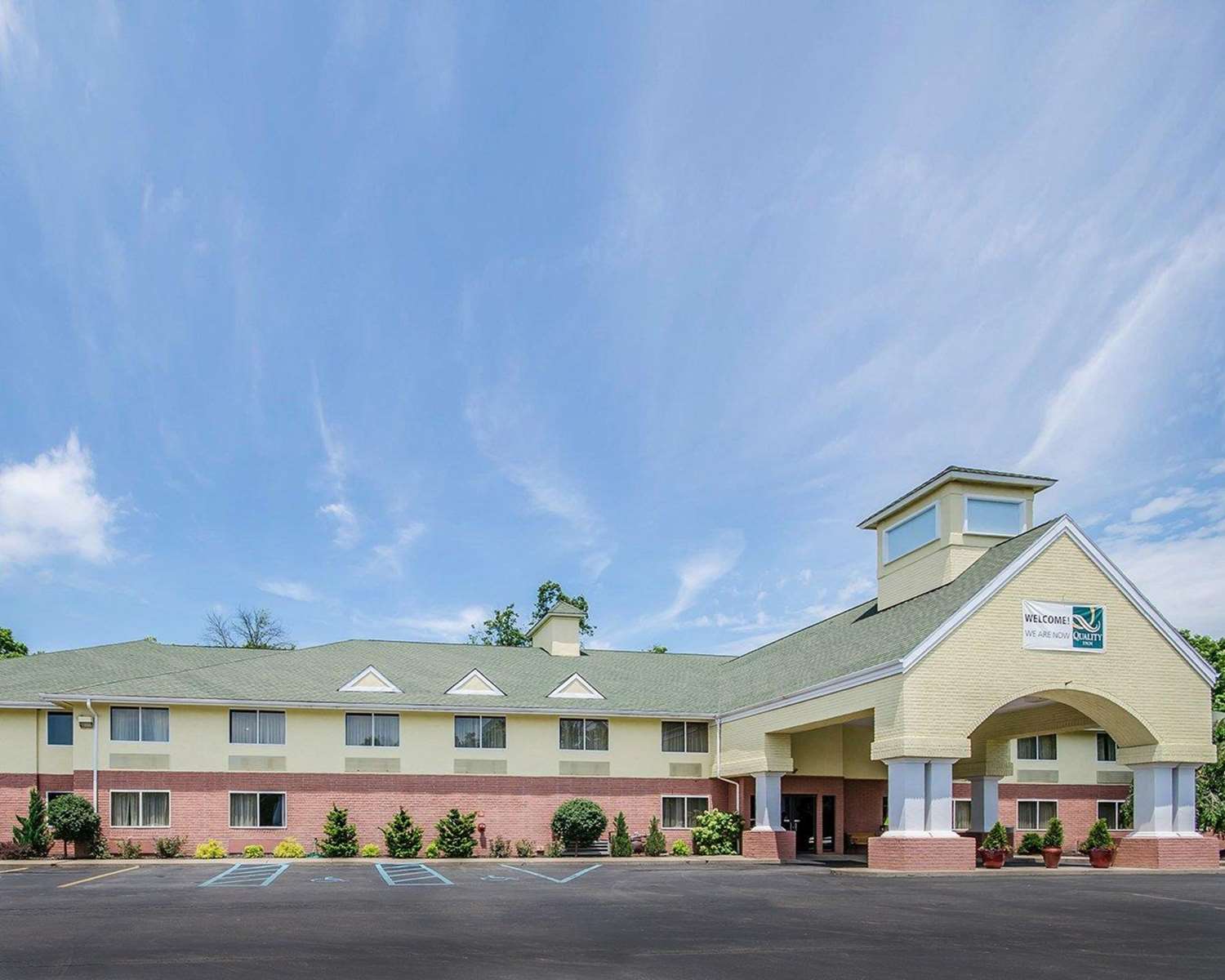 Quality Inn Carrollton, KY See Discounts