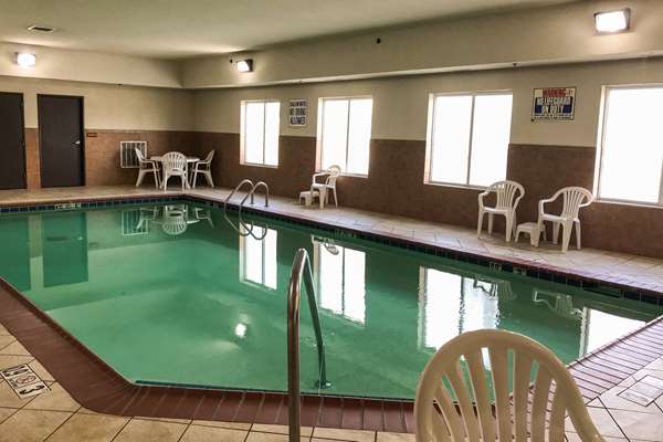 Pool - Sleep Inn & Suites Shepherdsville