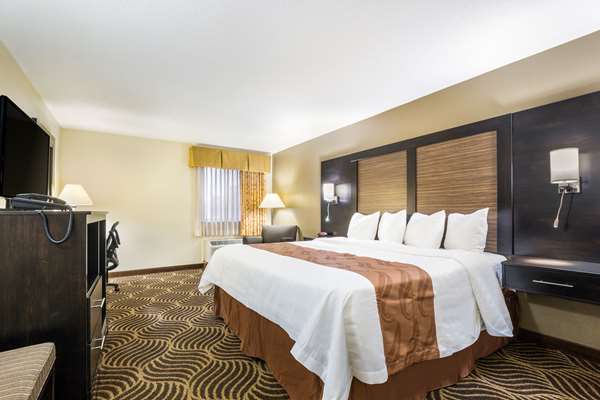 - Quality Inn & Suites Florence - I-71 & I-75, Exit 182