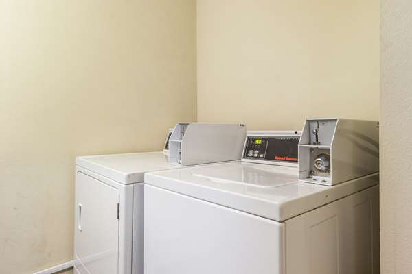 Amenities - Quality Inn & Suites Florence - I-71 & I-75, Exit 182