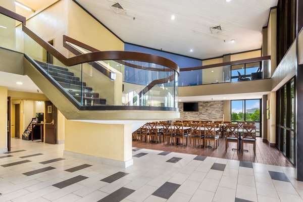 Amenities - Quality Inn & Suites Florence - I-71 & I-75, Exit 182