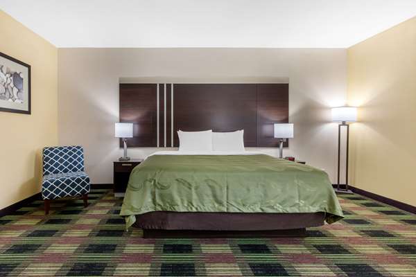 Suite - Quality Inn Cadiz - I-24, Exit 65