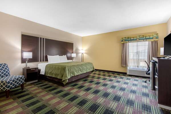 Suite - Quality Inn Cadiz - I-24, Exit 65