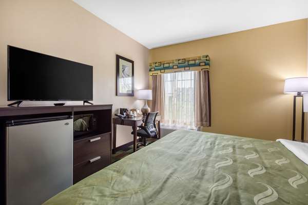  - Quality Inn Cadiz - I-24, Exit 65