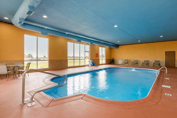 Pool - Quality Inn Cadiz - I-24, Exit 65