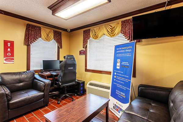  - Econo Lodge Russellville