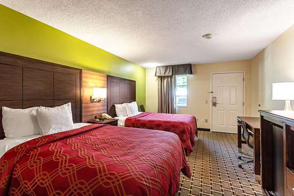  - Econo Lodge Russellville