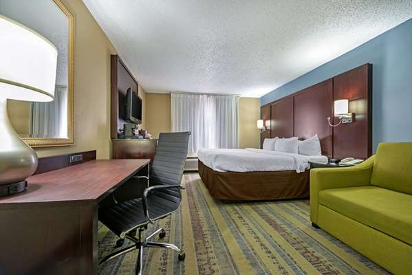  - Clarion Hotel Conference Center Lexington - I-64 & I-75, Exit 115