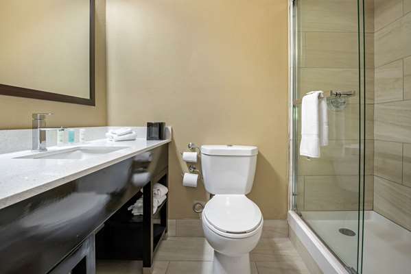  - Clarion Hotel Conference Center Lexington - I-64 & I-75, Exit 115