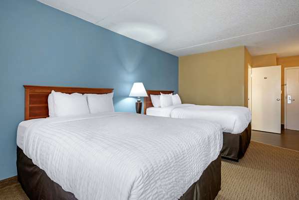  - Clarion Hotel Conference Center Lexington - I-64 & I-75, Exit 115