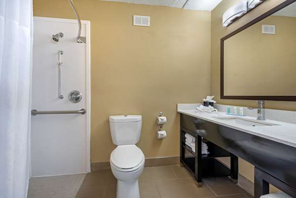  - Clarion Hotel Conference Center Lexington - I-64 & I-75, Exit 115