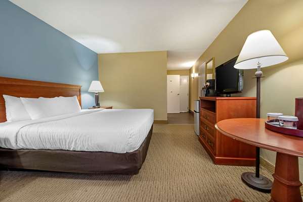  - Clarion Hotel Conference Center Lexington - I-64 & I-75, Exit 115
