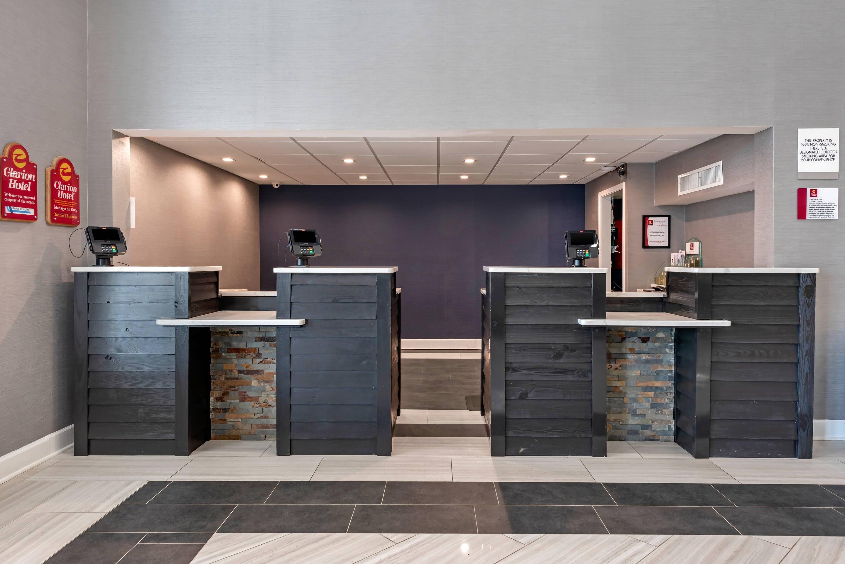 Hotel lobby | Clarion Hotel Lexington