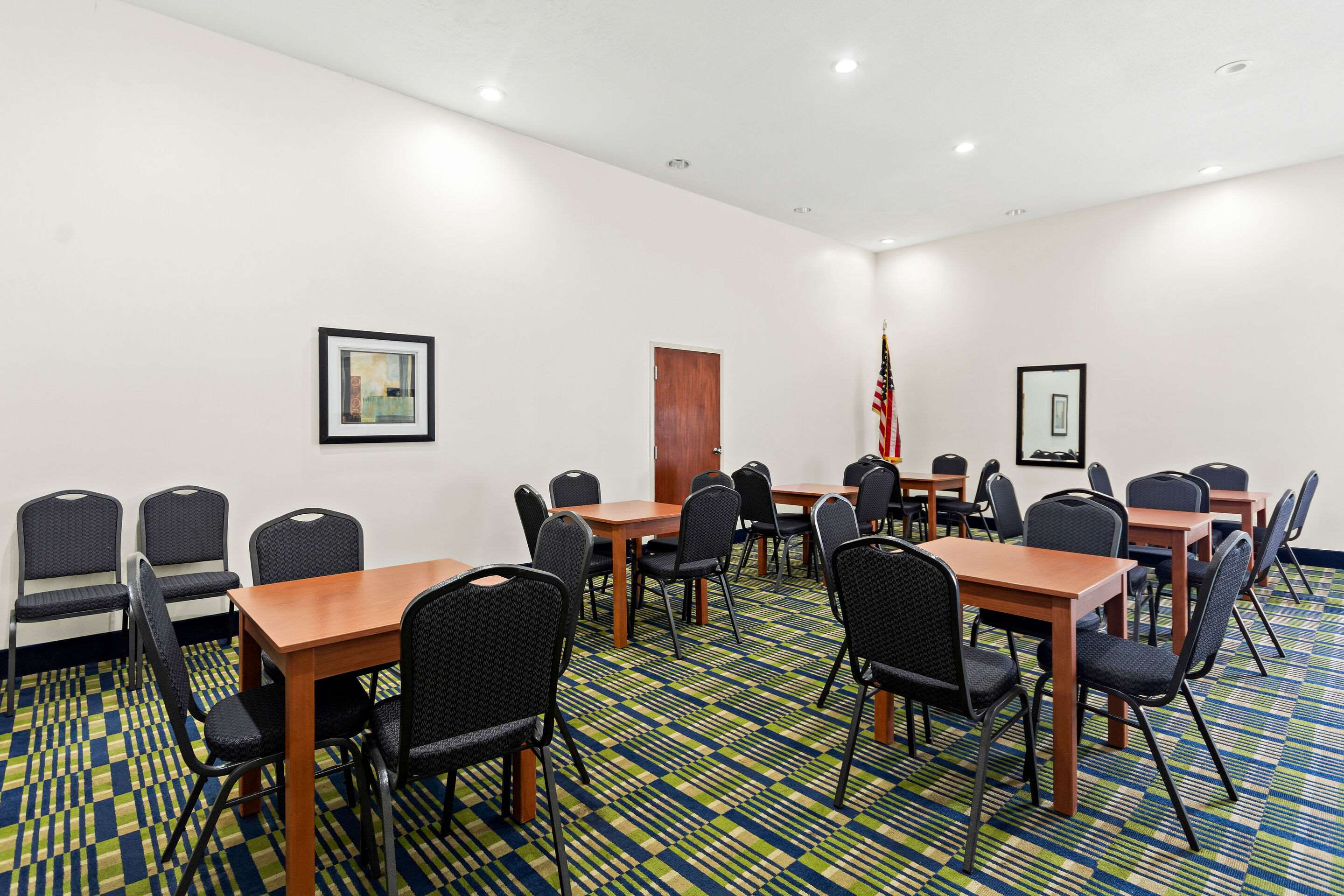 Large space for receptions, parties, anniversaries, and business