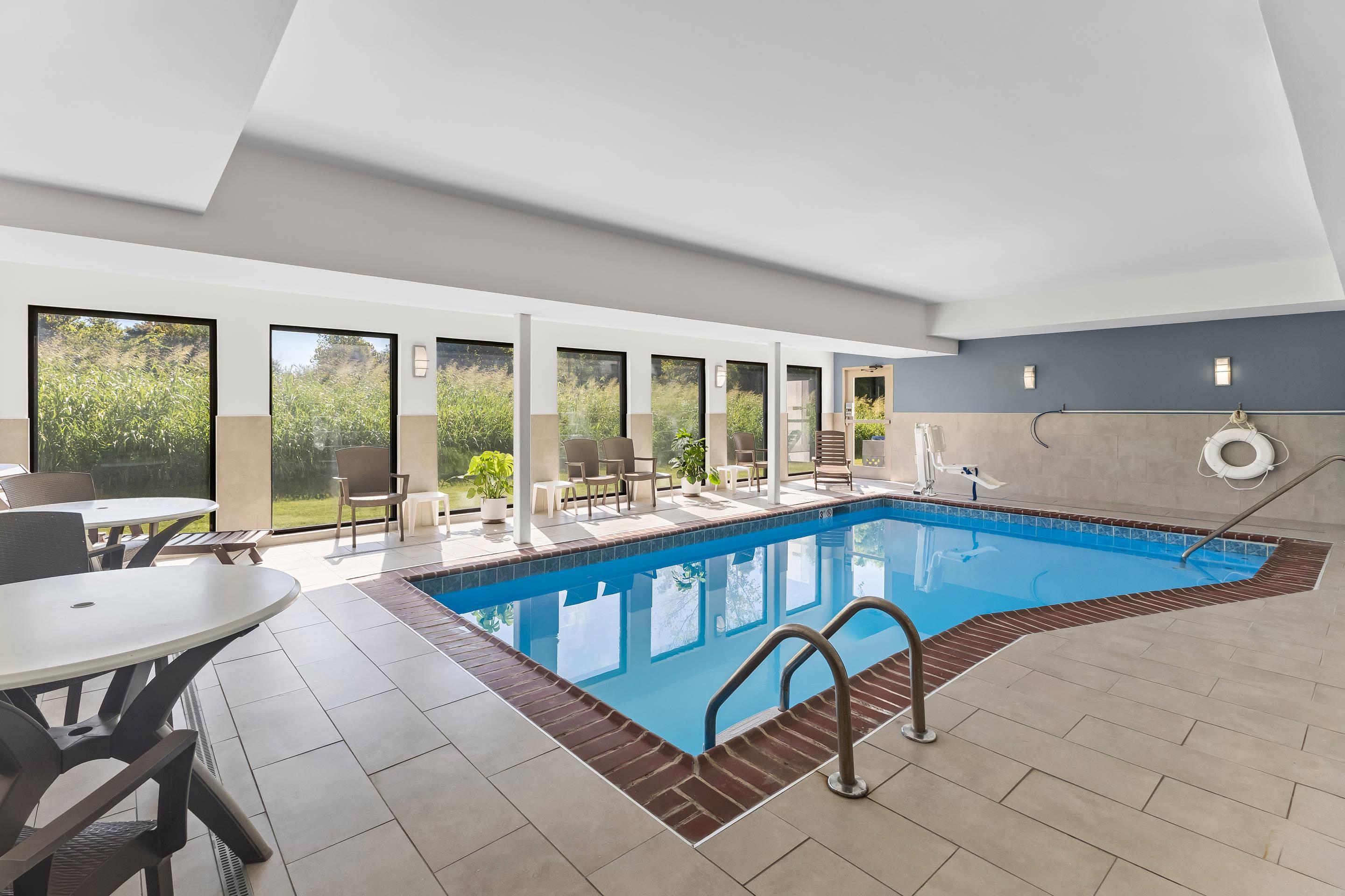 Indoor pool | Sleep Inn & Suites Fort Campbell
