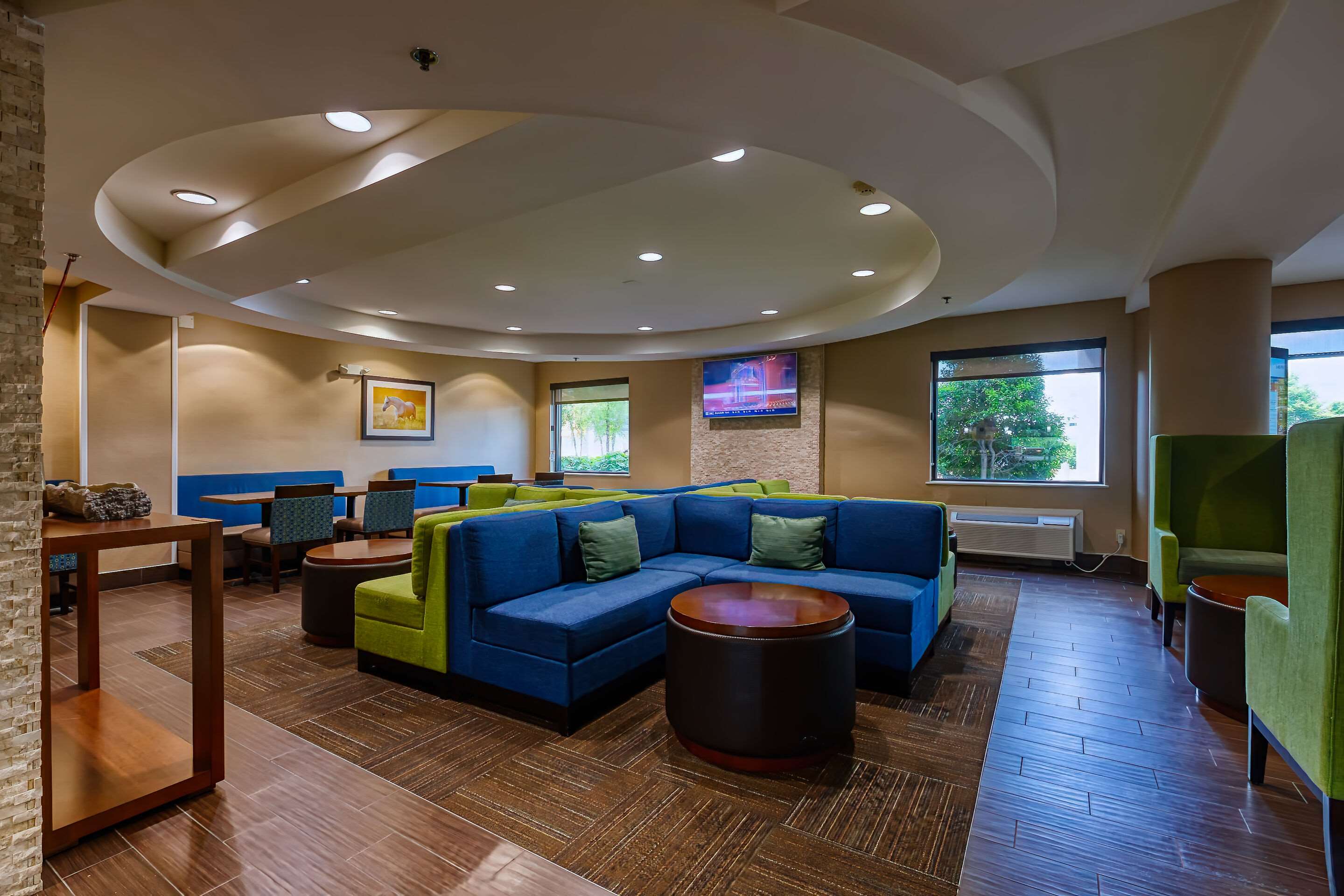 Hotel lobby | Comfort Inn Shepherdsville - Louisville South
