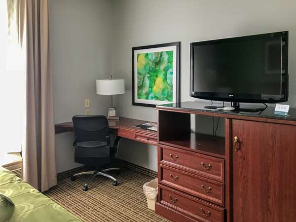 Suite - Quality Inn Richmond - I-75, Exit 87