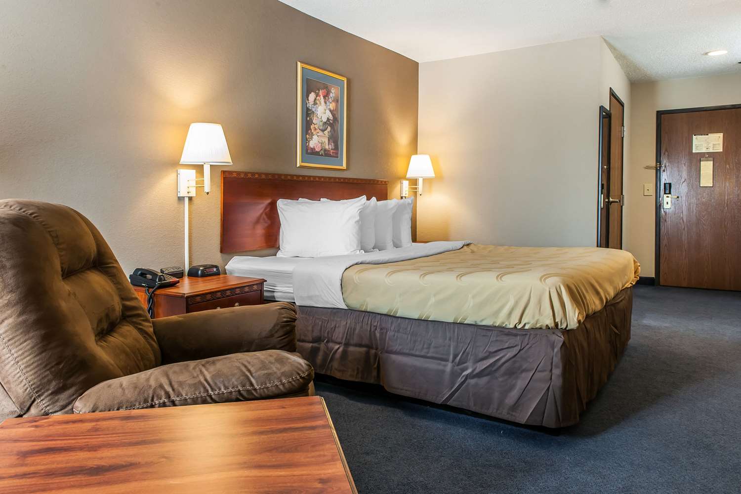 Quality Inn Lewisport, KY See Discounts