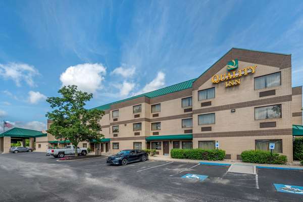 Exterior view - Quality Inn Jeffersontown - I-64, Exit 17