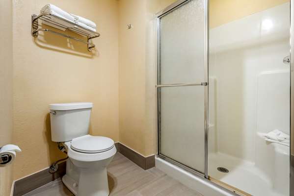  - Quality Inn Jeffersontown - I-64, Exit 17