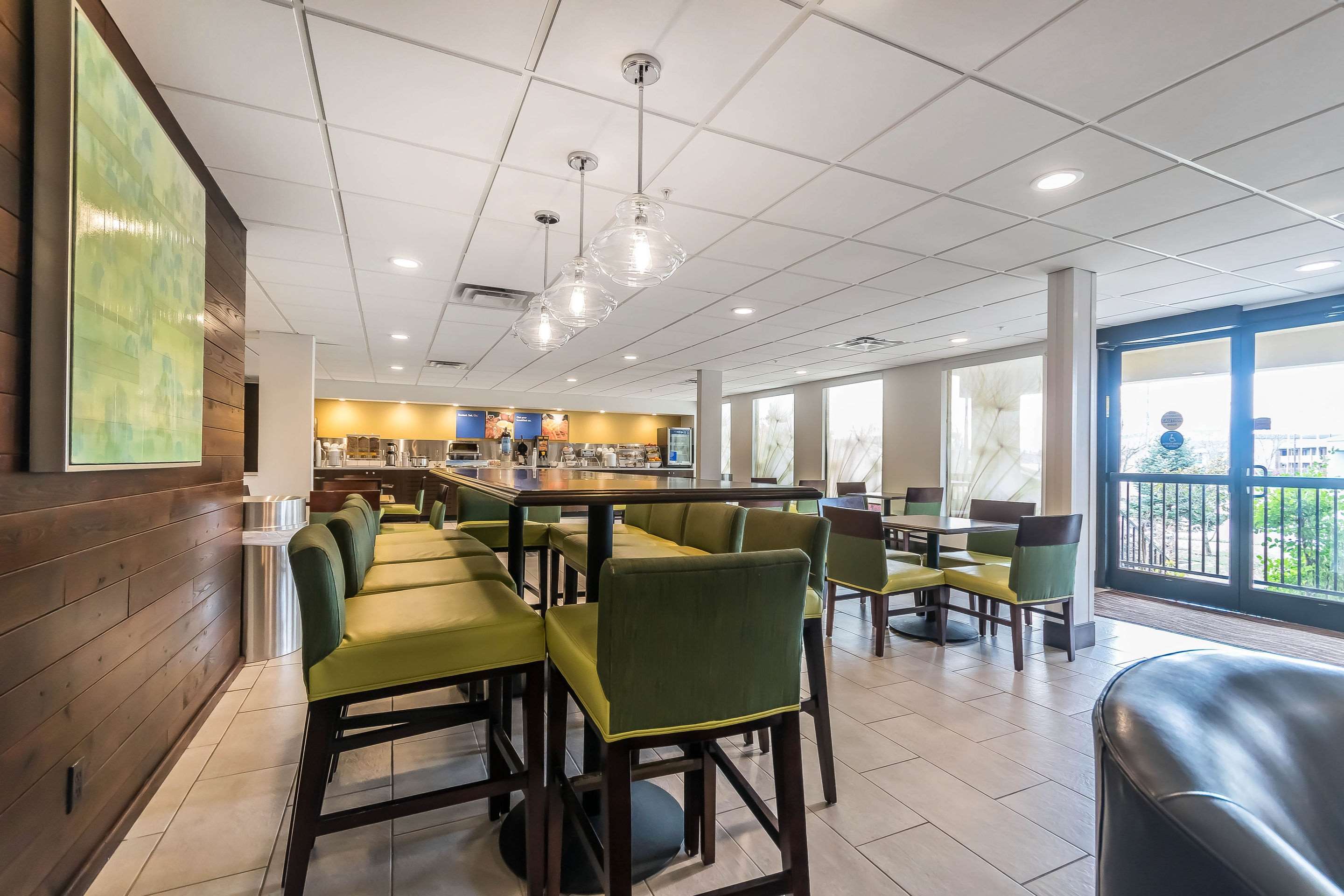Breakfast area