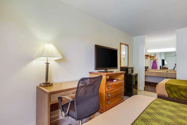  - Econo Lodge Corbin - I-75, Exit 25