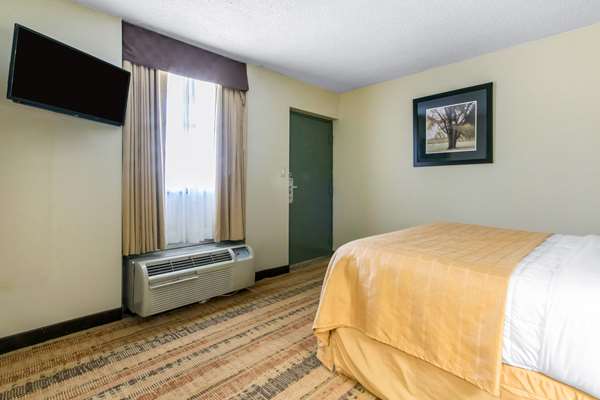  - Quality Inn Horse Cave - I-65, Exit 58