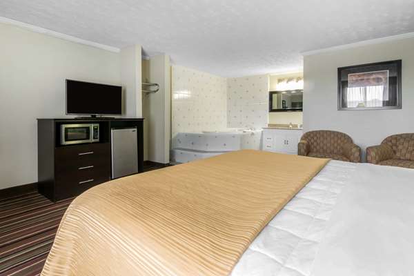  - Quality Inn Horse Cave - I-65, Exit 58