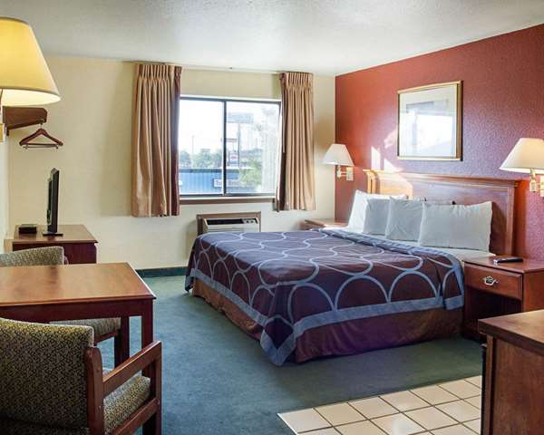  - Rodeway Inn Florence - I-71 & I-75, Exit 180