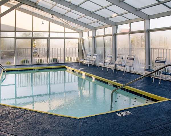 Pool - Rodeway Inn Florence - I-71 & I-75, Exit 180