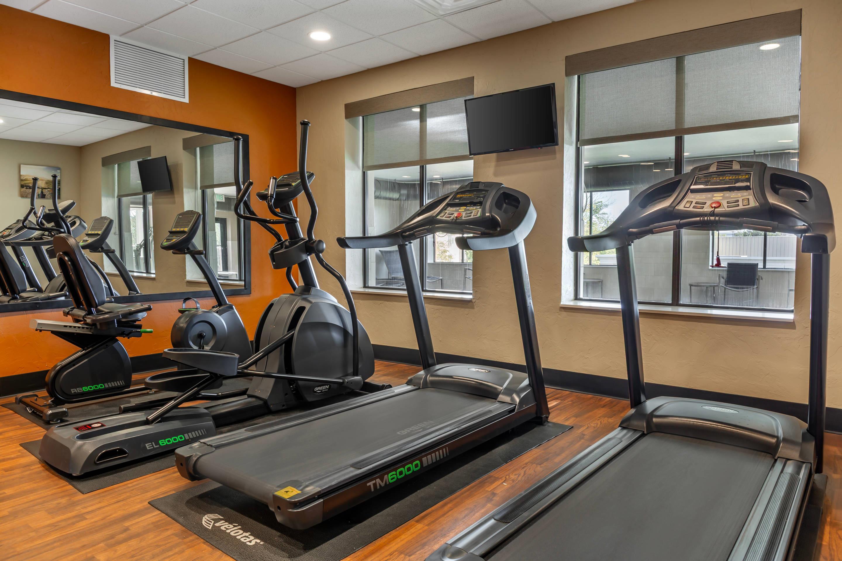 Fitness center | Comfort Suites Florence - Cincinnati South