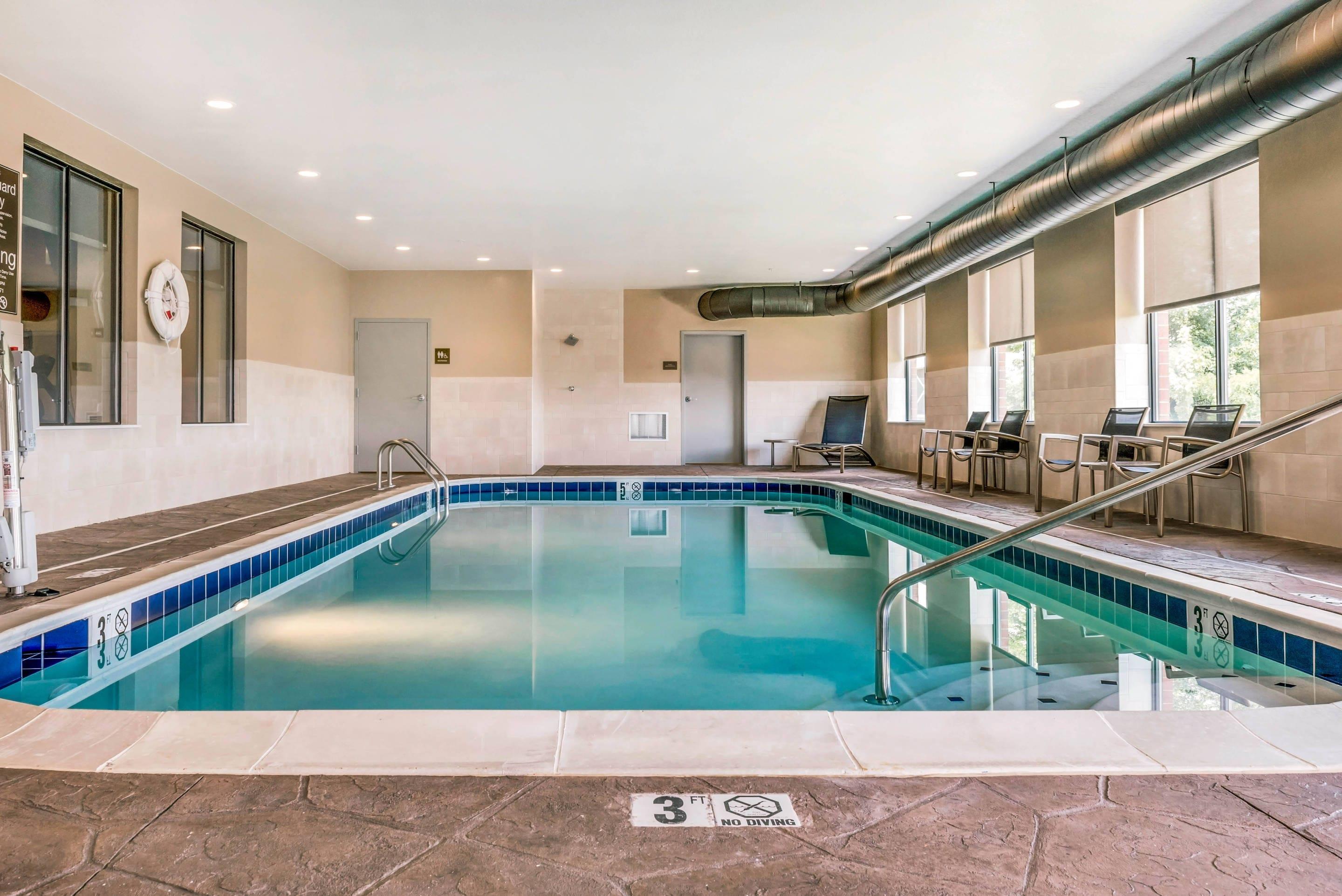Relax by the pool | Comfort Suites Florence - Cincinnati South