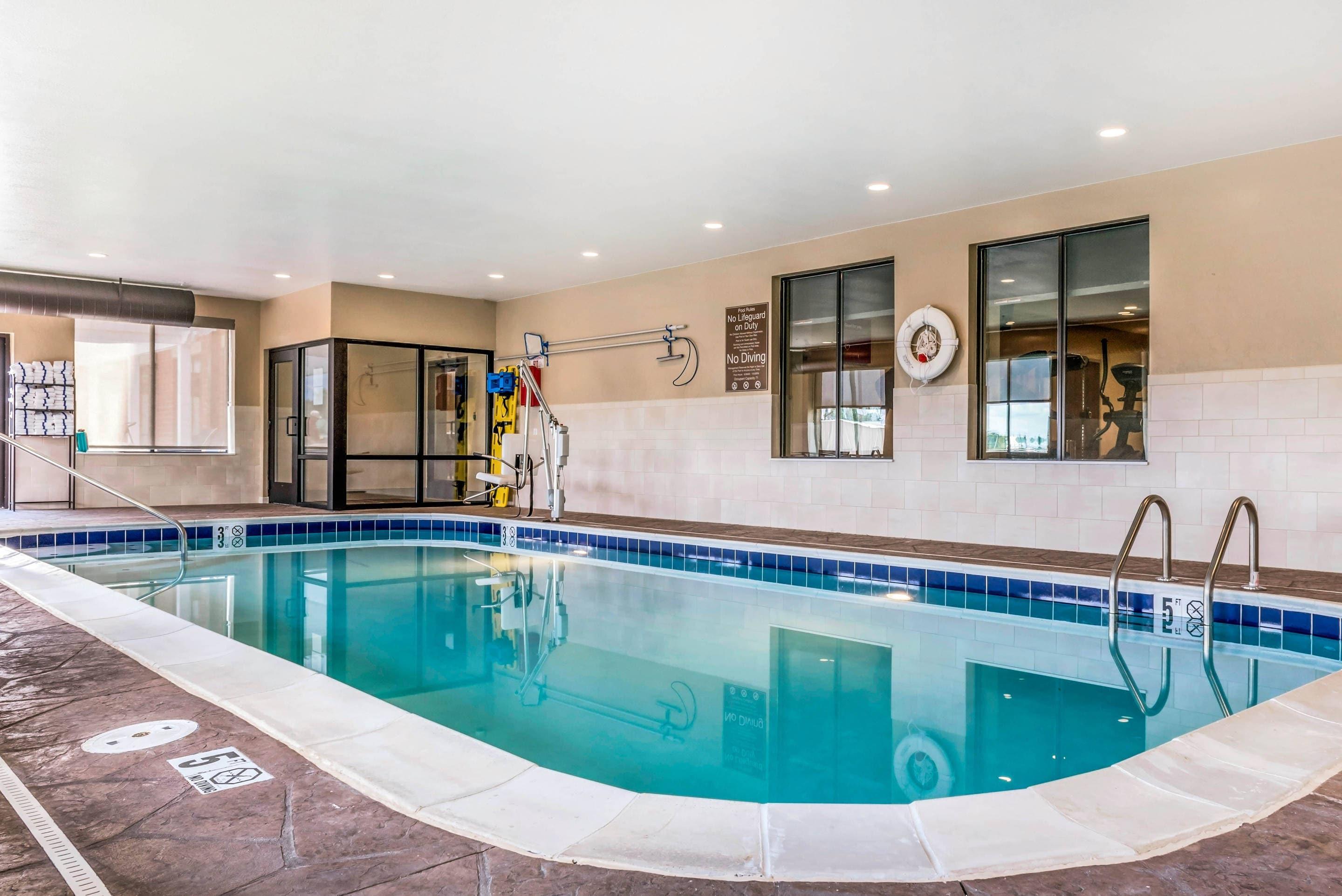 Relax by the pool | Comfort Suites Florence - Cincinnati South