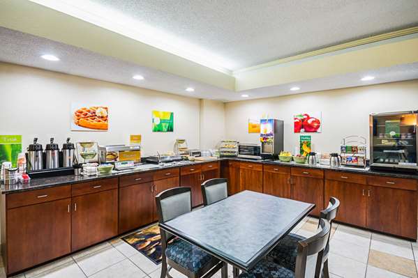 Amenities - Quality Inn Berea