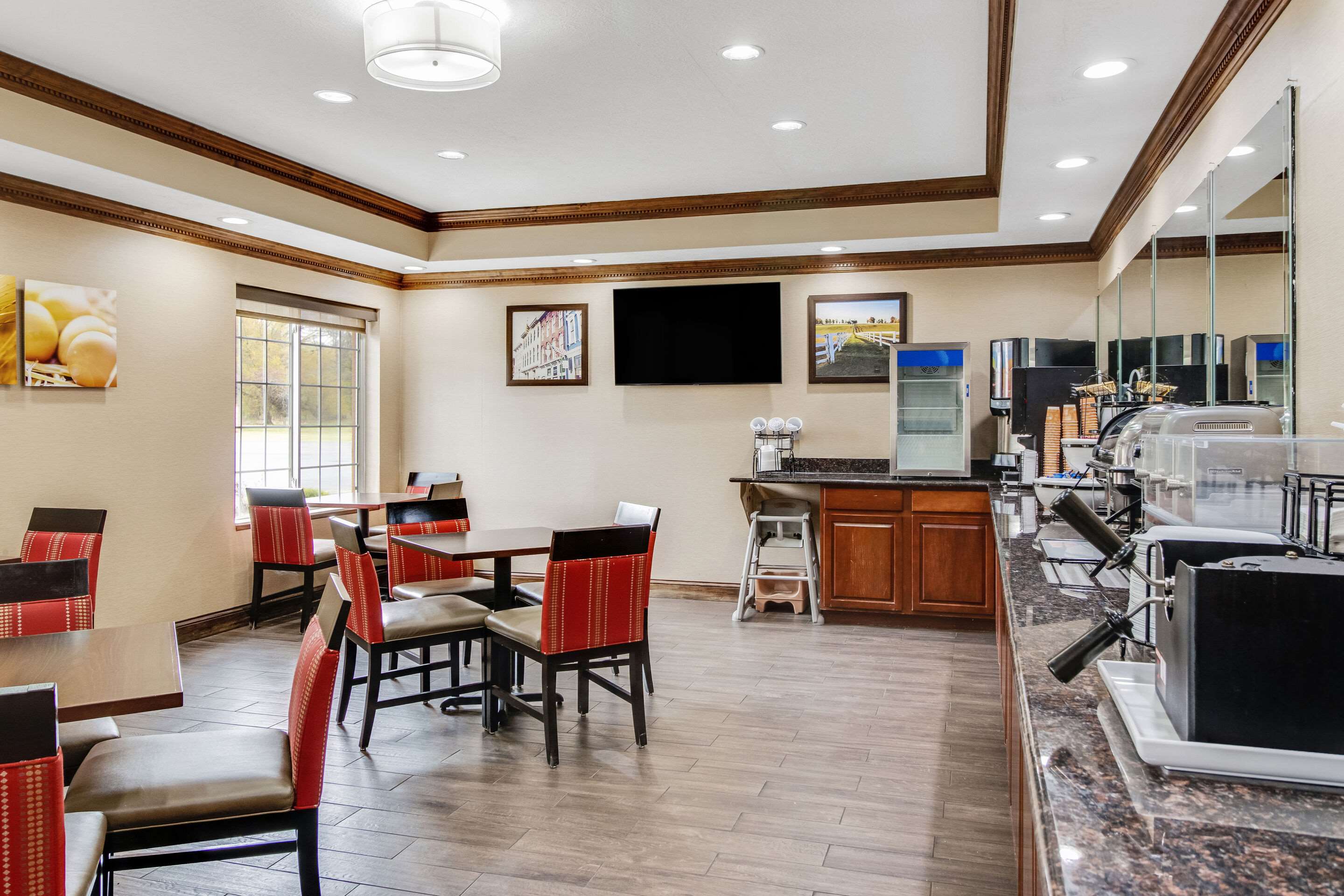 Breakfast area