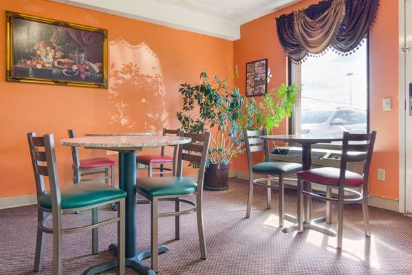 Amenities - Econo Lodge Inn & Suites Brooks - I-65, Exit 121