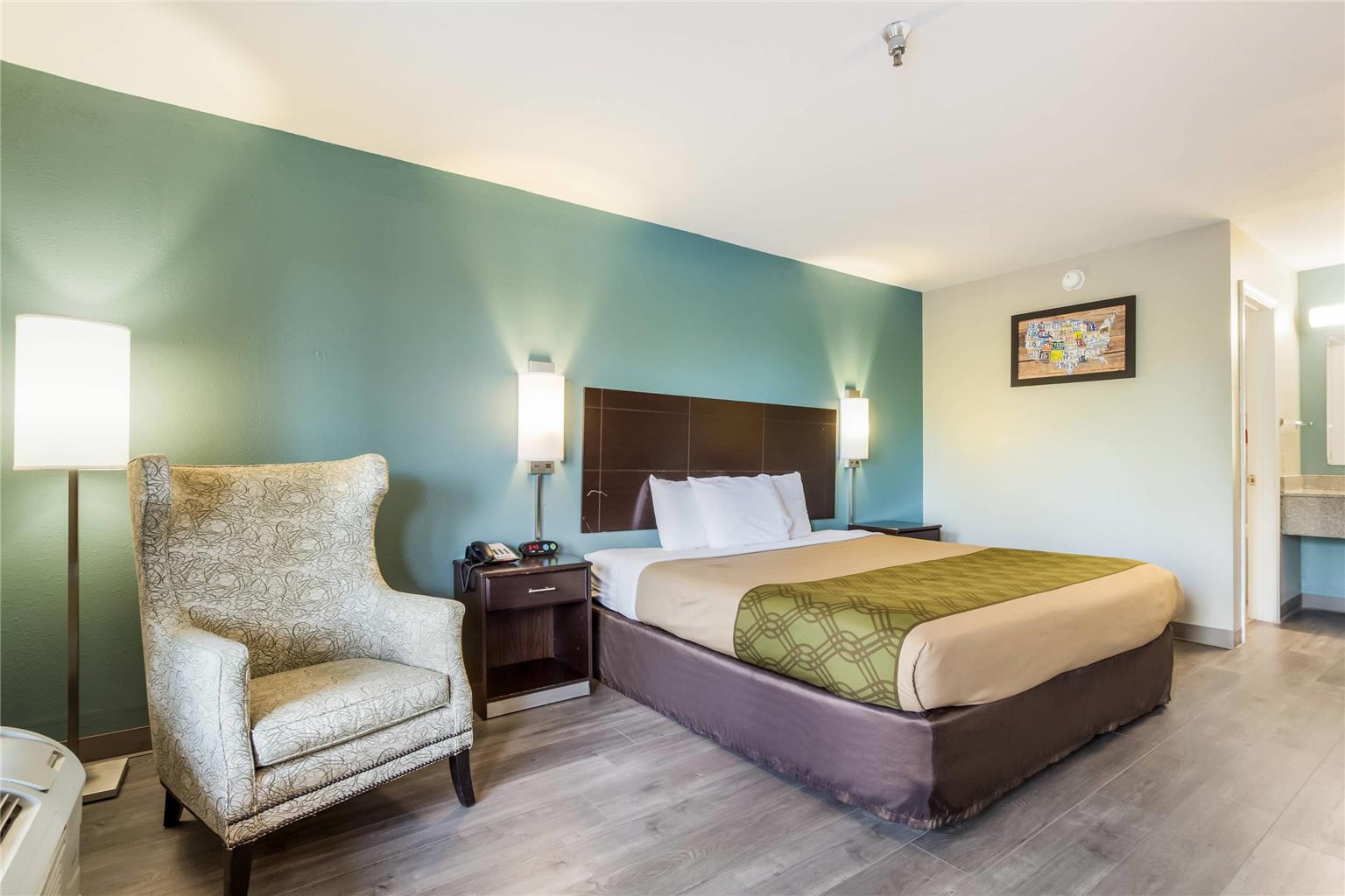 ECONO LODGE INN AND SUITES BROOKS --guestroom-Guest Room,On-Site.jpg