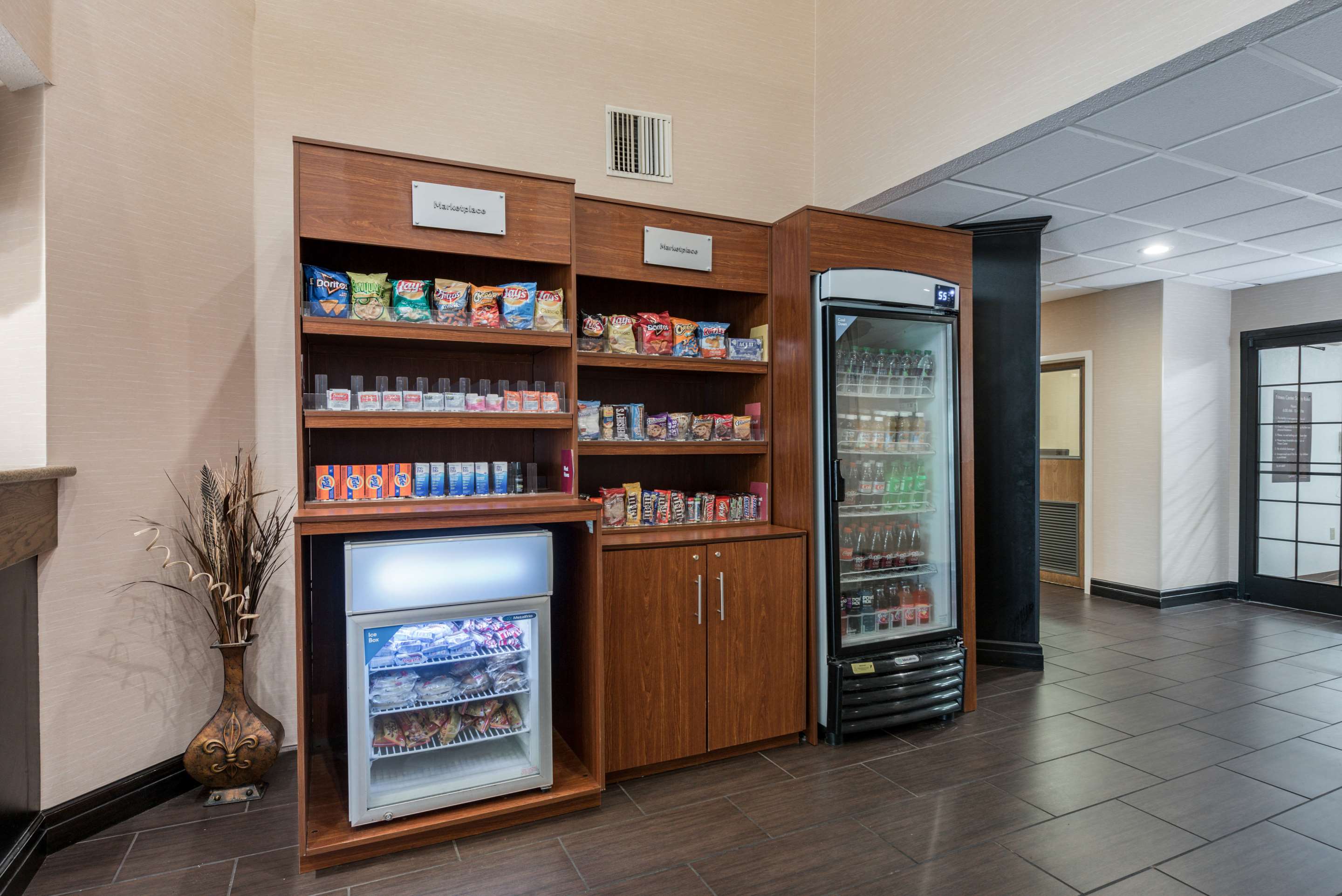 Hotel marketplace