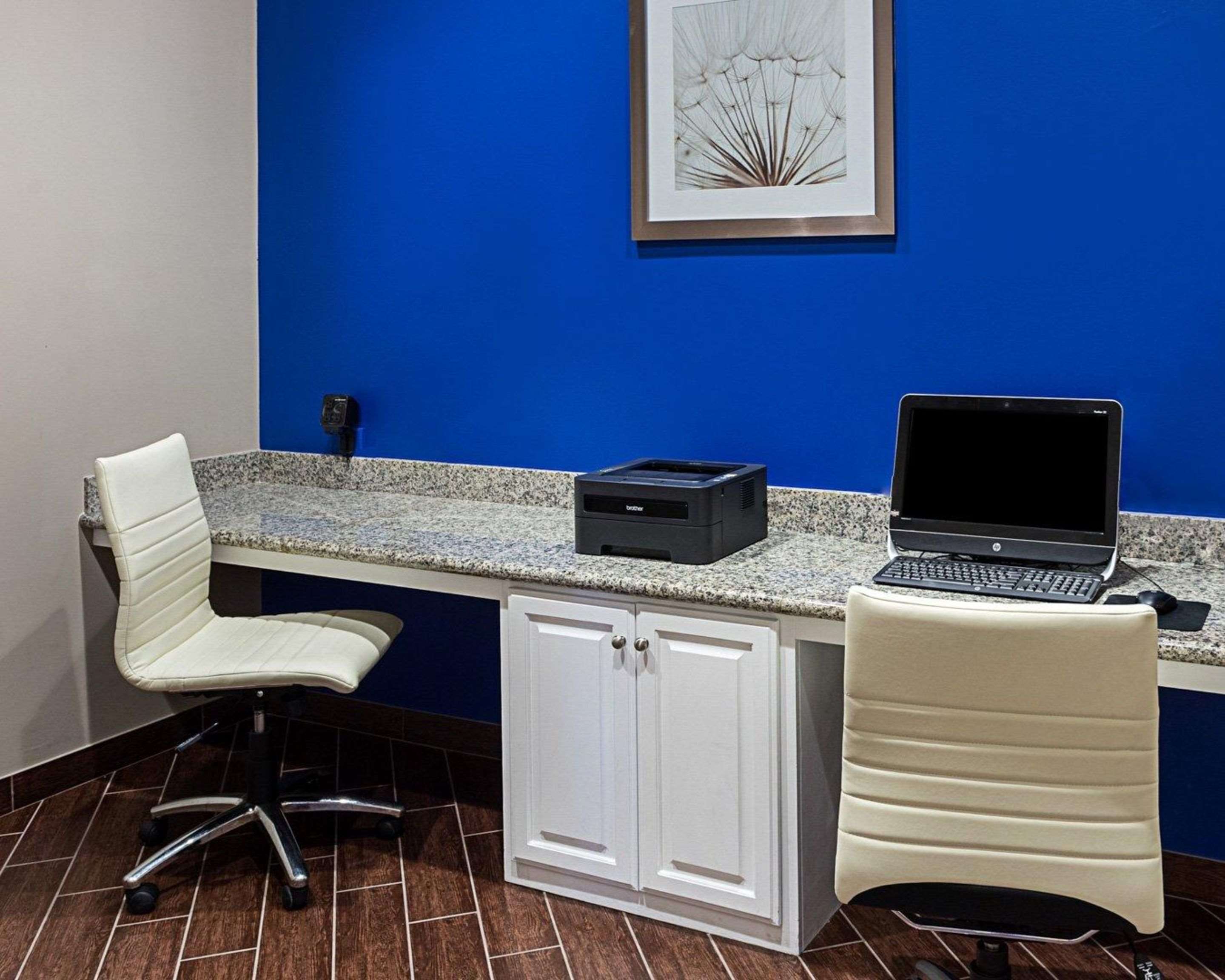 Business center with high-speed Internet access | Comfort Suites near Tanger Outlet Mall