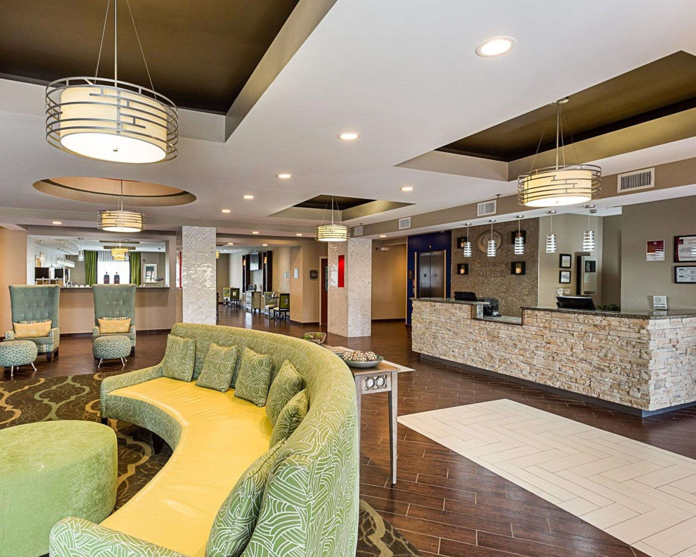 Hotel lobby | Comfort Suites near Tanger Outlet Mall