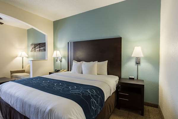 Suite - Comfort Suites New Orleans East - I-10, Exit 245