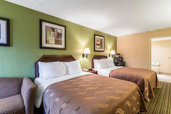Suite - Quality Inn Alexandria - I-49, Exit 86