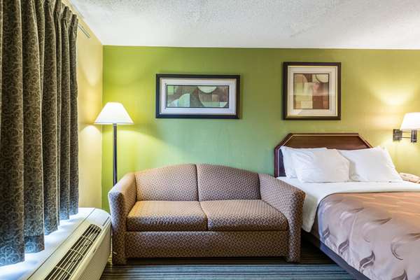 Suite - Quality Inn Alexandria - I-49, Exit 86