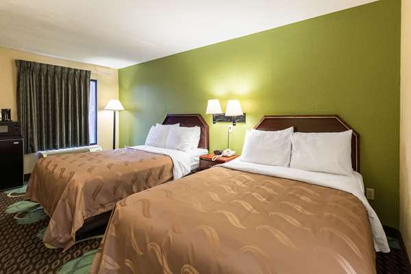  - Quality Inn Alexandria - I-49, Exit 86