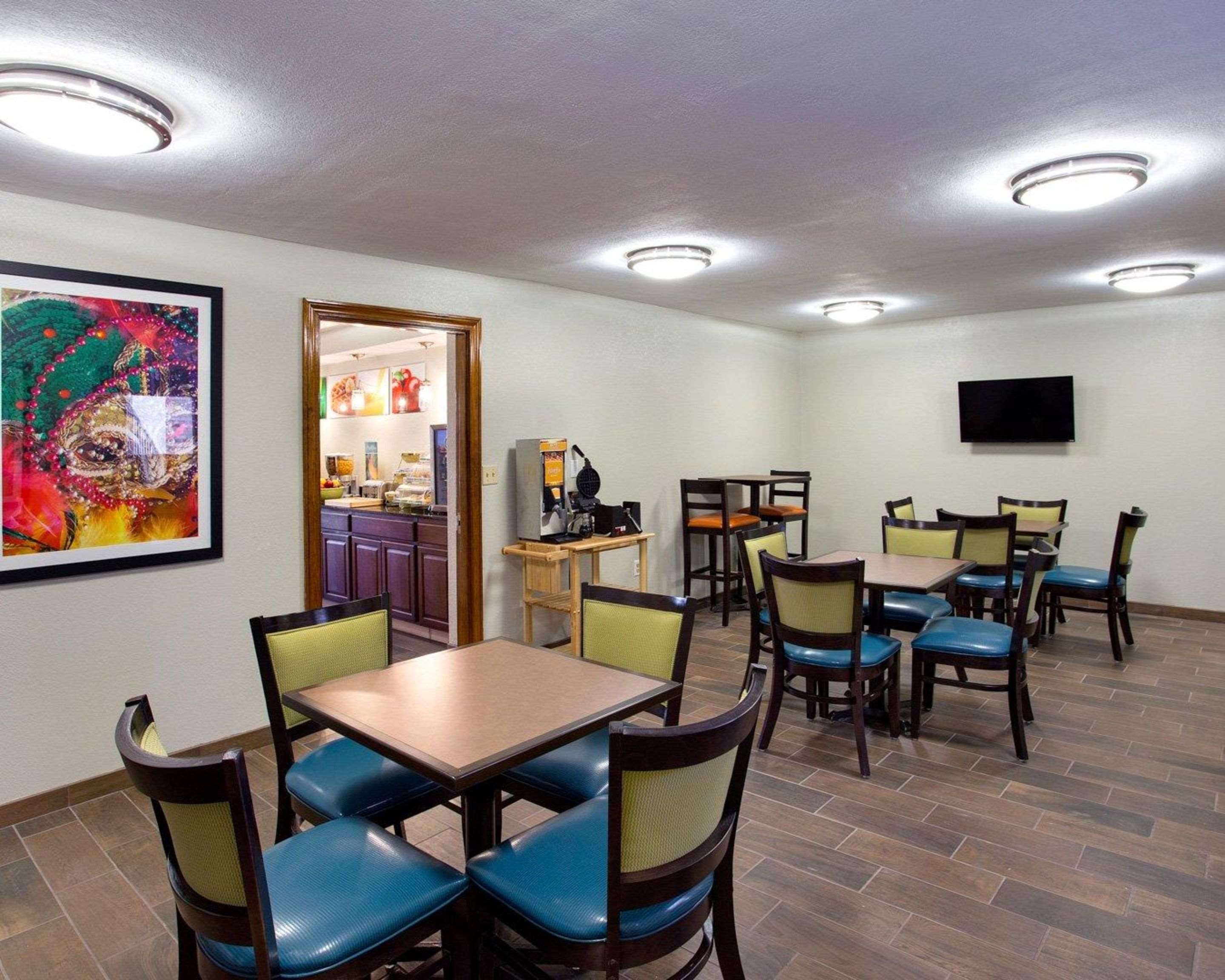 Breakfast room | Quality Inn Hammond