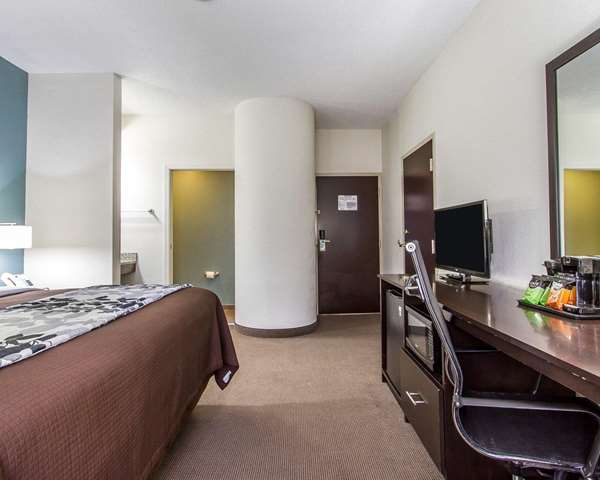  - Sleep Inn Scott - I-10, Exit 100