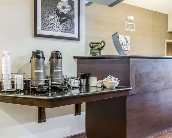  - Sleep Inn Scott - I-10, Exit 100